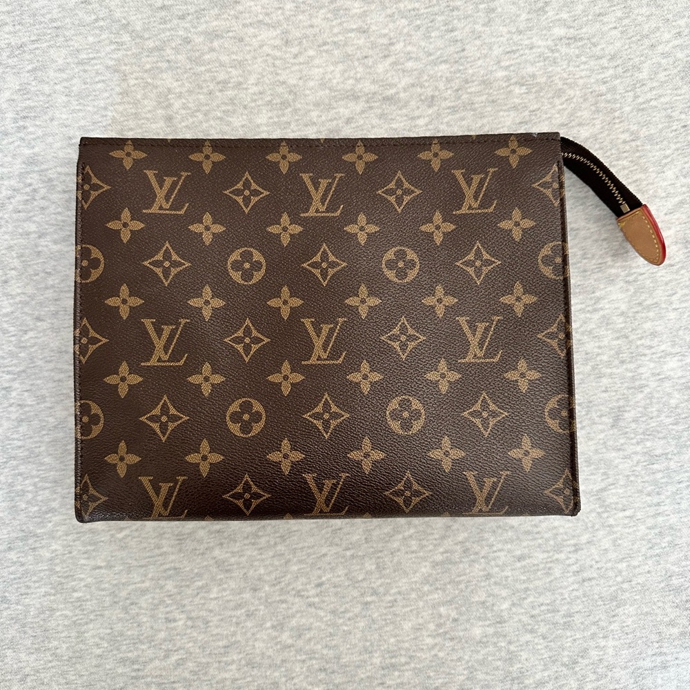 LV Toiletry Pouch GM